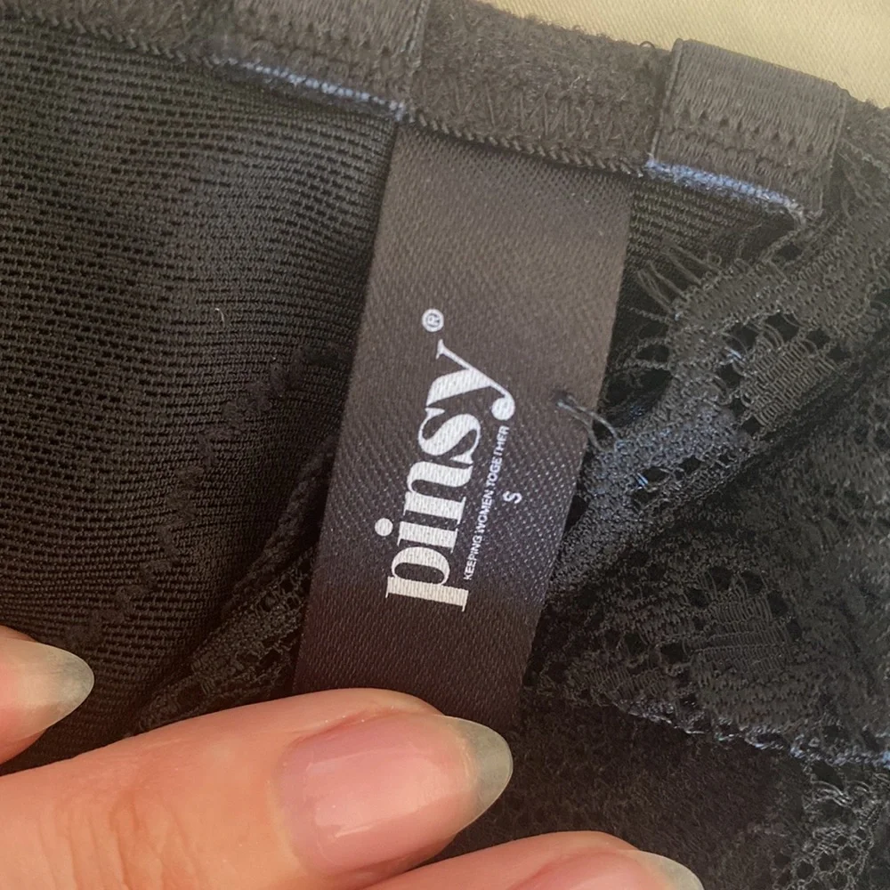 Pinsy reposhing this